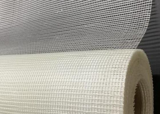 المقاومة البيضاء لدرجات الحرارة العالية شبكة أسلاك الألياف الزجاجية عادي 60g 4x4mesh